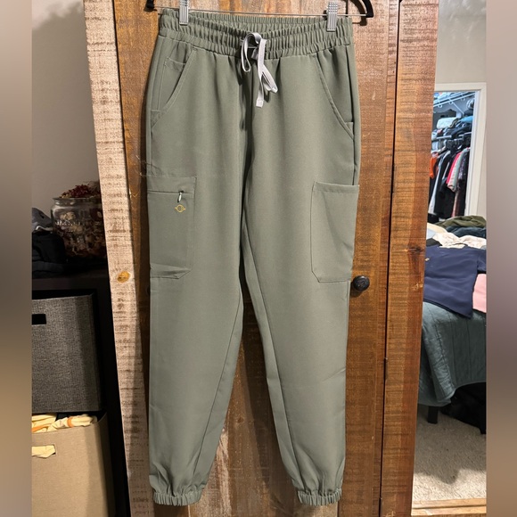 Luuna Jogger Scrub Bottoms Smal - Picture 2 of 3